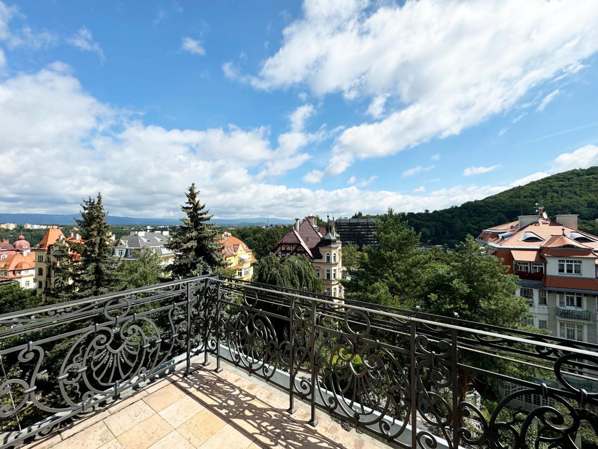 Luxury Apartment Diamond Karlowe Wary Zewnętrze zdjęcie